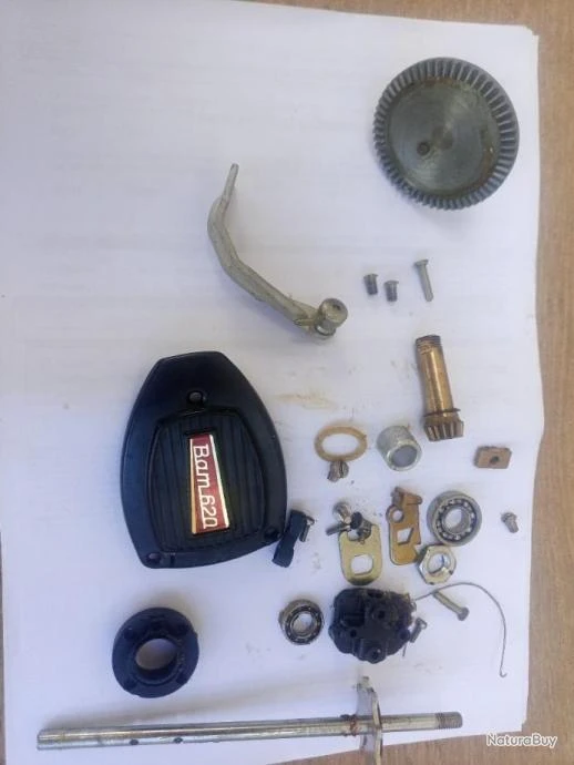 LOT IMPORTANT DE PIECES POUR MOULINET BAM 620 . ( PIECES NEUVES ) 1 LOT IMPORTANT DE PIECES POUR MOULINET BAM 620 . ( PIECES NEUVES )