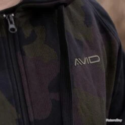 Avid Carp Distortion Onesie L -Pêcheur Malin Promos Boutique 00005 Distortion Onesie L