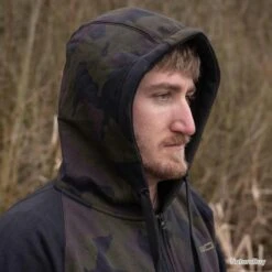 Avid Carp Distortion Onesie L -Pêcheur Malin Promos Boutique 00006 Distortion Onesie L