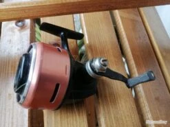 Abu Garcia Moulinet à Tambour Fixe Capoté ABU 503 Parfait état 8 Abu Garcia Moulinet à Tambour Fixe Capoté ABU 503 Parfait état -Pêcheur Malin Promos Boutique 00008 Moulinet a tambour fixe capote ABU 503 parfait etat